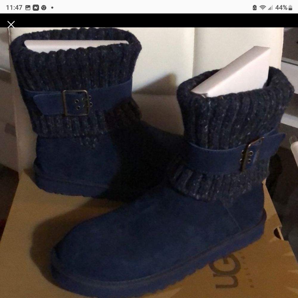 UGGS